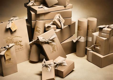 burberry sustainable packaging.